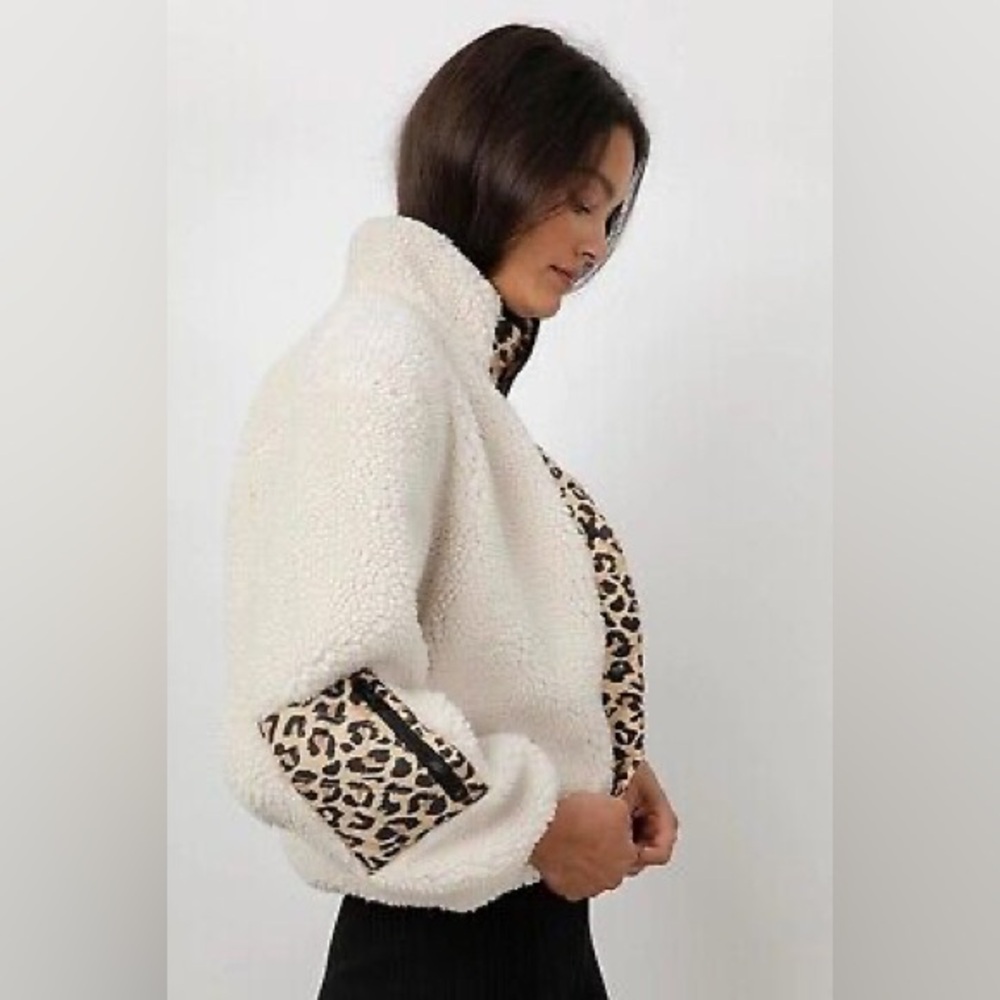 Rails Cream Teddy Jacket with Leopard Trim - Picture 7 of 16